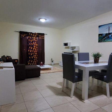 Apartamento Teixeira เอสปาร์โกส ภายนอก รูปภาพ